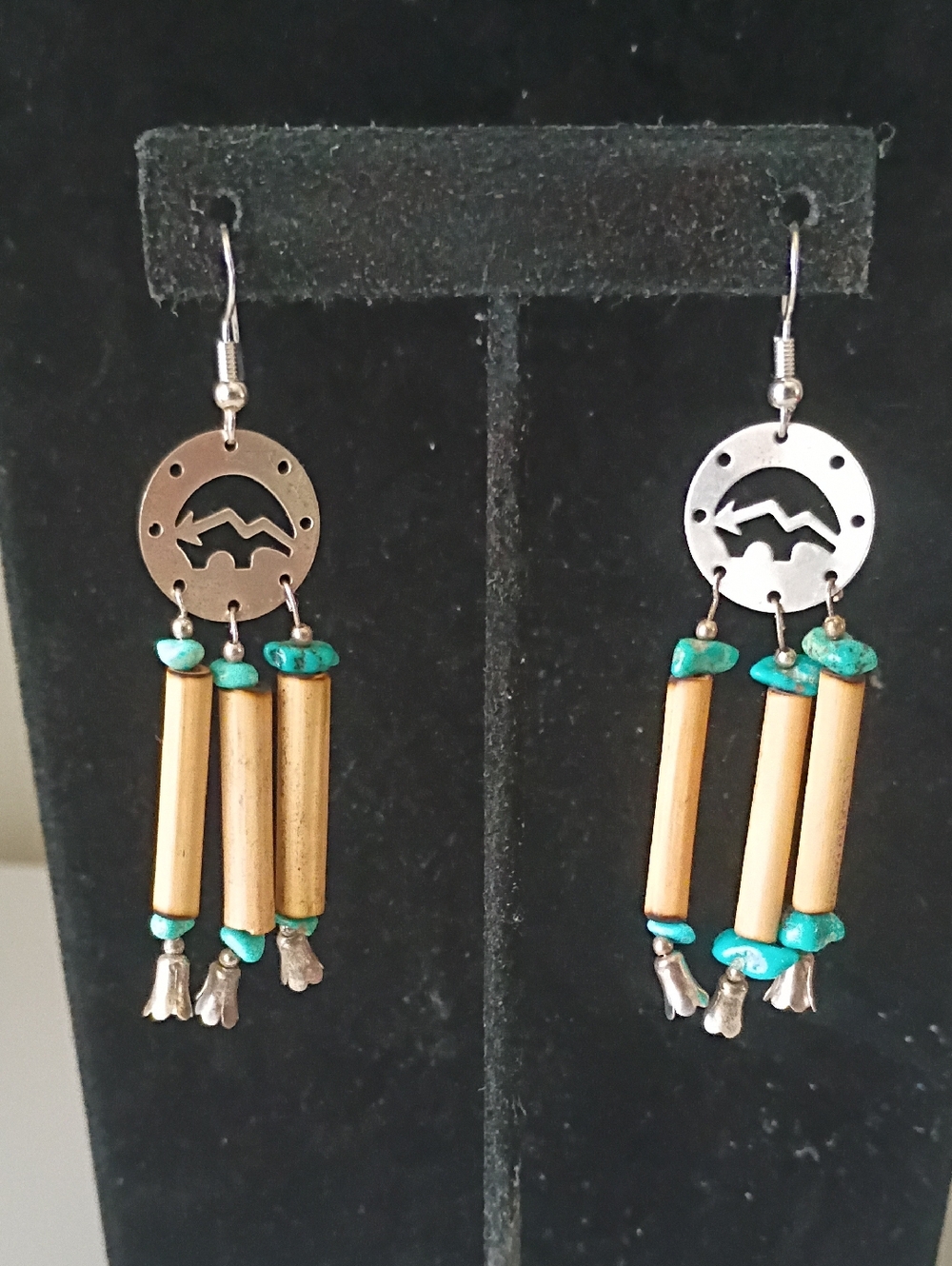 Native American Earrings  Silver Pllated Buffalo, Tulip And Turquoise Beads - Picture 4 of 11